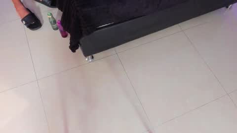 ebony_cute9 online show from February 17, 6:58 pm