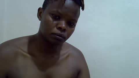 ebony_cuttey30 online show from April 20, 5:10 am