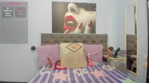 Snapshot of ebony_hot_25 chatting on July 23, 10:40 pm ebony_hot_25 online show from July 23, 10:40 pm