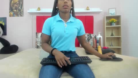 linda online show from December 18, 12:00 pm
