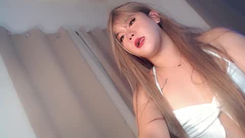 Snapshot of ebony_love69 chatting on December 1, 12:48 am YUMI SMITH online show from December 1, 12:48 am