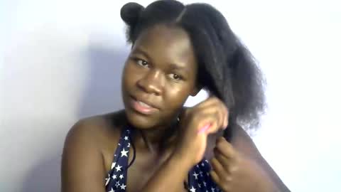 ebony_lynne online show from April 30, 9:04 am