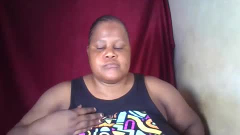 Snapshot of ebony_magixs chatting on December 14, 10:20 am ebony_magixs online show from December 14, 10:20 am