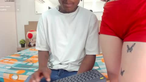 ebony_n_blonde online show from May 8, 8:58 pm