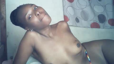 Snapshot of ebony_phoenix12 chatting on October 21, 2:01 am ebony_phoenix12 online show from October 21, 2:01 am
