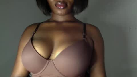 delilah online show from April 7, 7:03 pm