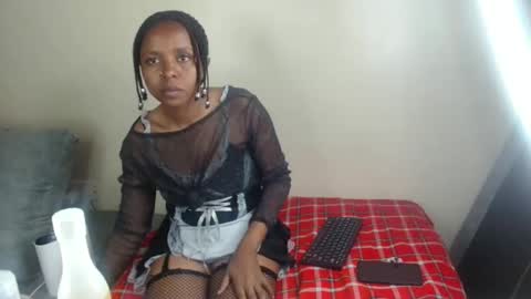 Snapshot of ebony_sluttt chatting on October 22, 9:31 am ebony_sluttt online show from October 22, 9:31 am