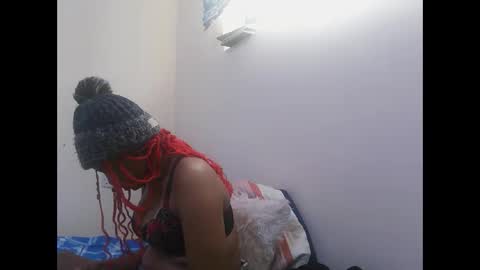Snapshot of ebony_sluttt chatting on February 13, 7:15 am ebony_sluttt online show from February 13, 7:15 am