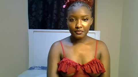 Snapshot of ebonybarbieee chatting on June 21, 1:35 pm Barbie online show from June 21, 1:35 pm