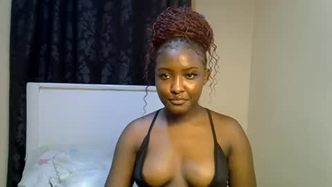 Snapshot of ebonybarbieee chatting on July 9, 8:02 pm Barbie online show from July 9, 8:02 pm
