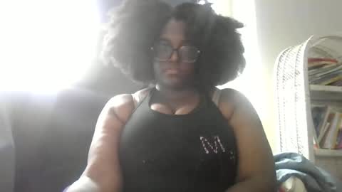 Snapshot of ebonybigtitqueen0 chatting on June 16, 6:21 pm ebonybigtitqueen0 online show from June 16, 6:21 pm