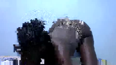 Snapshot of ebonybloom01 chatting on December 22, 12:13 pm ebonybloom01 online show from December 22, 12:13 pm