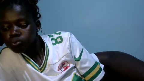 Snapshot of ebonybloom01 chatting on February 8, 6:00 pm ebonybloom01 online show from February 8, 6:00 pm