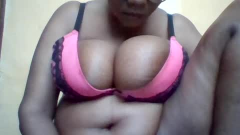 Snapshot of ebonybussy chatting on July 14, 9:03 am MAMITO online show from July 14, 9:03 am