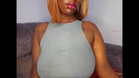 Ebony Melanie online show from September 16, 11:50 pm