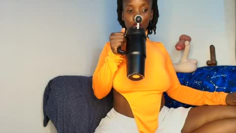 Snapshot of ebonycandymelani chatting on June 25, 9:52 pm Ebony Melanie online show from June 25, 9:52 pm