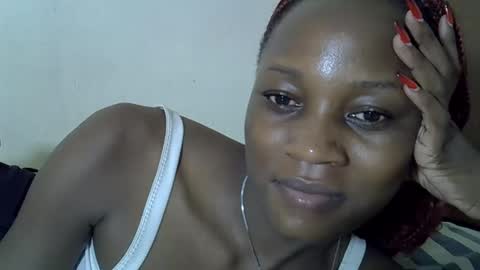 Snapshot of ebonycutegal4 chatting on October 25, 10:59 pm MELLEN online show from October 25, 10:59 pm