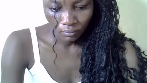 Snapshot of ebonycutegal4 chatting on December 14, 7:58 am MELLEN online show from December 14, 7:58 am