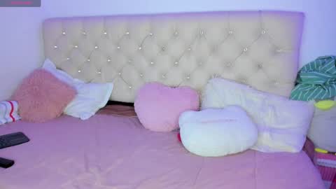 Snapshot of ebonygoddes03 chatting on June 3, 6:46 pm Queen Ebony online show from June 3, 6:46 pm