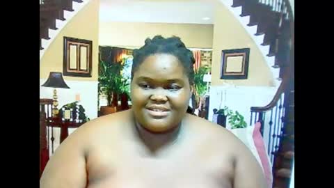 Snapshot of ebonyhotbuns4u2luv chatting on March 5, 10:10 pm ebonyhotbuns4u2luv online show from March 5, 10:10 pm
