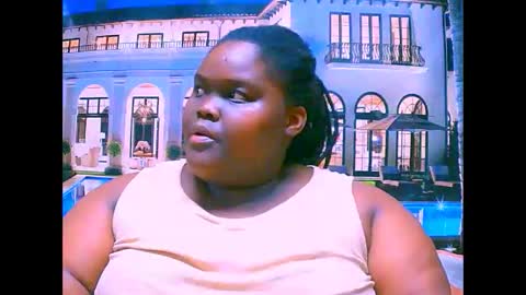 Snapshot of ebonyhotbuns4u2luv chatting on October 22, 7:08 am ebonyhotbuns4u2luv online show from October 22, 7:08 am