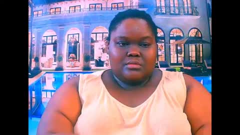Snapshot of ebonyhotbuns4u2luv chatting on June 15, 5:20 am ebonyhotbuns4u2luv online show from June 15, 5:20 am