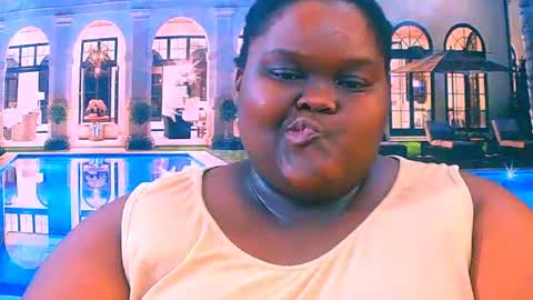 ebonyhotbuns4u2luv online show from June 17, 9:16 pm