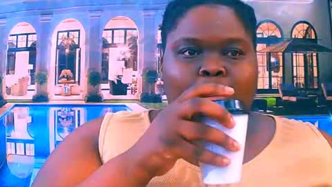 ebonyhotbuns4u2luv online show from July 7, 7:34 am