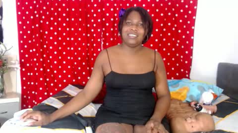 Snapshot of ebonyjdore chatting on November 20, 12:05 pm rosmary online show from November 20, 12:05 pm