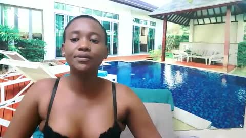 Snapshot of ebonyolive69 chatting on December 17, 8:45 am Cindy online show from December 17, 8:45 am