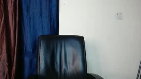 ebonypussy_xx online show from October 1, 12:49 am