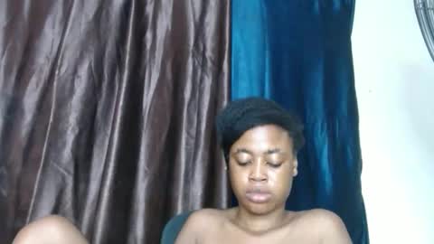 ebonypussy_xx online show from October 15, 11:43 am