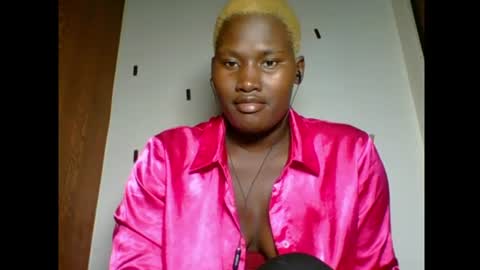 ebonypussylick online show from June 10, 9:14 pm