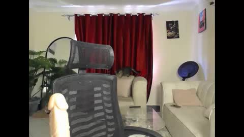Ebonyqueen online show from June 5, 11:05 am
