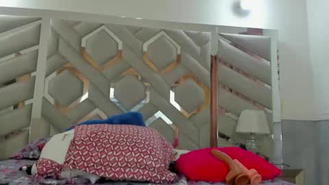 Snapshot of ebonysquirtcol chatting on November 8, 10:41 pm ebonysquirtcol online show from November 8, 10:41 pm