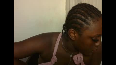 Snapshot of ebonyvd chatting on December 20, 6:48 pm ebonyvd online show from December 20, 6:48 pm