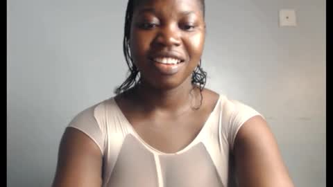 Snapshot of ebonyx_dripqueen chatting on November 7, 1:49 am Loveth online show from November 7, 1:49 am