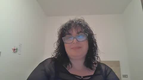 Snapshot of echo_dust chatting on April 14, 8:37 pm echo_dust online show from April 14, 8:37 pm