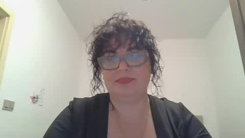 Snapshot of echo_dust chatting on April 15, 7:58 pm echo_dust online show from April 15, 7:58 pm