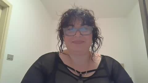Snapshot of echo_dust chatting on April 18, 7:51 pm echo_dust online show from April 18, 7:51 pm