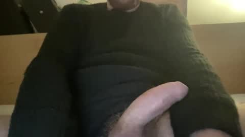 Snapshot of echo_o_o_o chatting on November 24, 8:25 am echo_o_o_o online show from November 24, 8:25 am