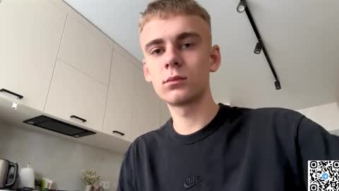 Snapshot of echowraith chatting on September 14, 6:01 am echowraith online show from September 14, 6:01 am