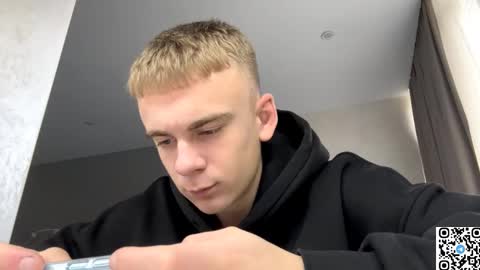 Snapshot of echowraith chatting on October 24, 9:17 am echowraith online show from October 24, 9:17 am