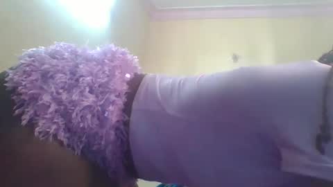 edakiss online show from May 23, 7:35 am