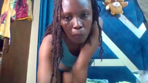edakiss online show from June 3, 4:01 pm