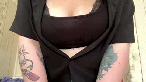 Lolla online show from April 25, 10:29 am