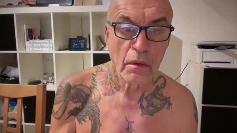 eddelmar online show from March 8, 8:45 pm