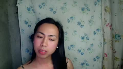 Snapshot of eddfox001 chatting on June 22, 12:46 pm eddfox001 online show from June 22, 12:46 pm