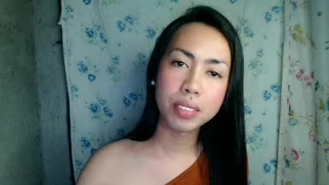 Snapshot of eddfox001 chatting on June 24, 12:37 pm eddfox001 online show from June 24, 12:37 pm