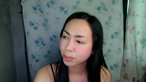 Snapshot of eddfox001 chatting on July 1, 2:13 am eddfox001 online show from July 1, 2:13 am